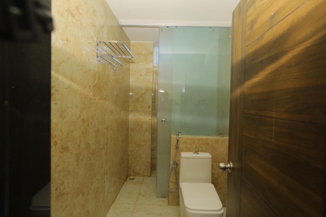 Hotel Radha Rani Residency Khammam Exterior foto