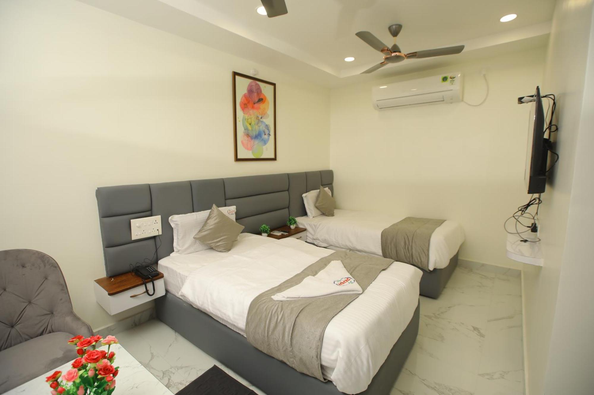 Hotel Radha Rani Residency Khammam Exterior foto